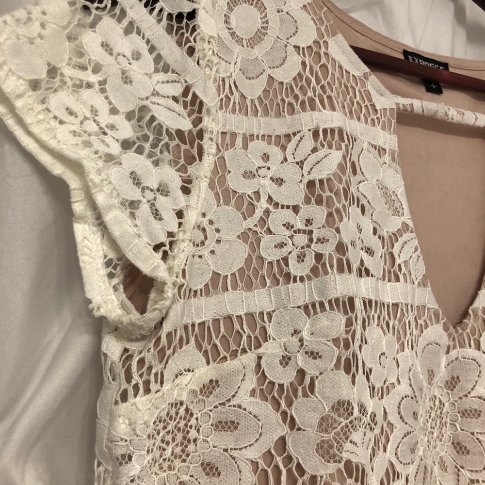 Express lace top - Picture 4 of 7